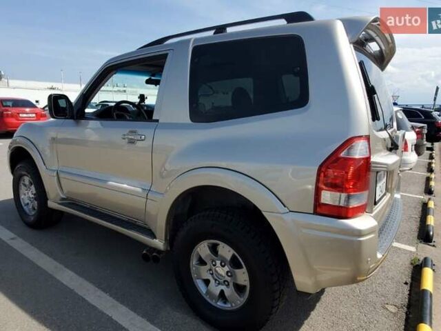 Бежевий Міцубісі Паджеро, об'ємом двигуна 2.97 л та пробігом 187 тис. км за 12900 $, фото 2 на Automoto.ua