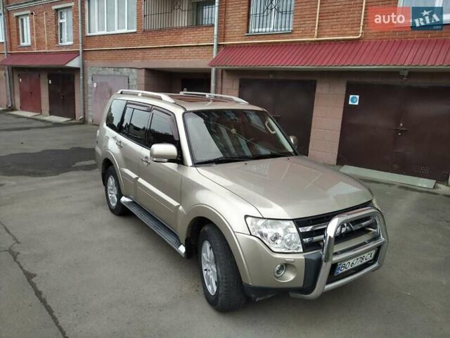 Бежевий Міцубісі Паджеро, об'ємом двигуна 3.2 л та пробігом 245 тис. км за 15300 $, фото 34 на Automoto.ua