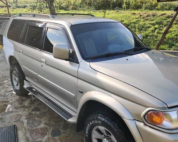 Бежевий Міцубісі Паджеро, об'ємом двигуна 3 л та пробігом 187 тис. км за 8900 $, фото 9 на Automoto.ua