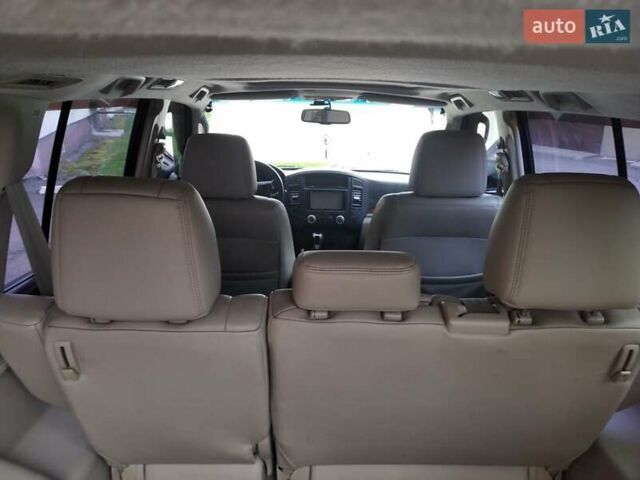 Бежевий Міцубісі Паджеро, об'ємом двигуна 3.2 л та пробігом 245 тис. км за 15300 $, фото 36 на Automoto.ua