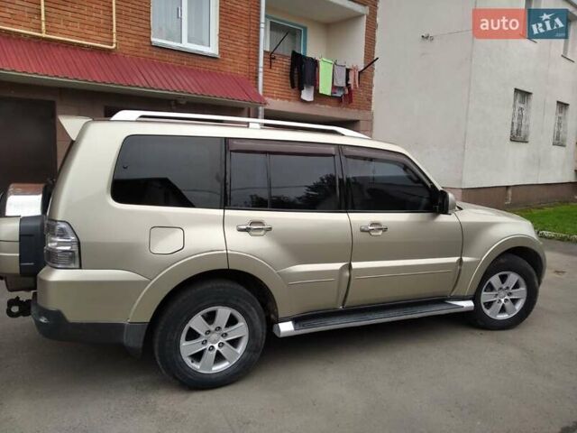 Бежевий Міцубісі Паджеро, об'ємом двигуна 3.2 л та пробігом 245 тис. км за 15300 $, фото 56 на Automoto.ua