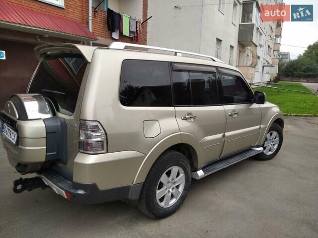 Бежевий Міцубісі Паджеро, об'ємом двигуна 3.2 л та пробігом 245 тис. км за 15300 $, фото 24 на Automoto.ua