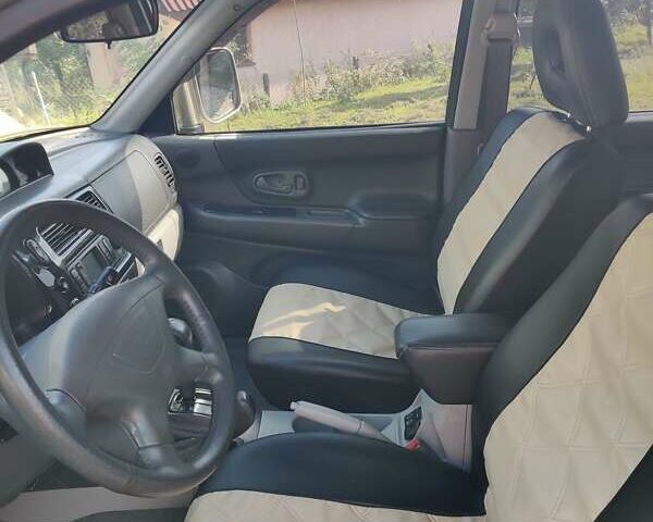 Бежевий Міцубісі Паджеро, об'ємом двигуна 3 л та пробігом 187 тис. км за 8900 $, фото 22 на Automoto.ua