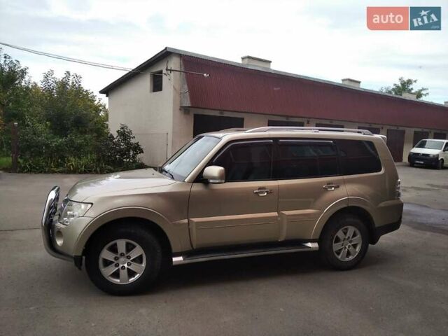 Бежевий Міцубісі Паджеро, об'ємом двигуна 3.2 л та пробігом 245 тис. км за 15300 $, фото 65 на Automoto.ua