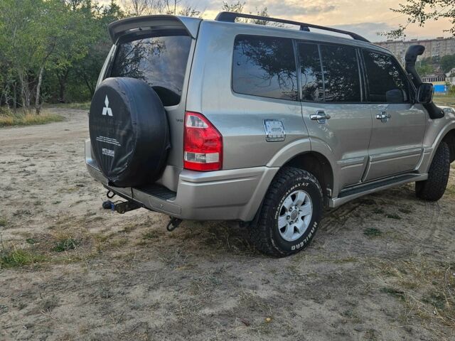 Мицубиси Паджеро 2007 в Кривом Роге на Automoto.ua Бежевый Мицубиси Паджеро, объемом двигателя 3 л и пробегом 217 тыс. км за 8300 $, фото 3 на Automoto.ua