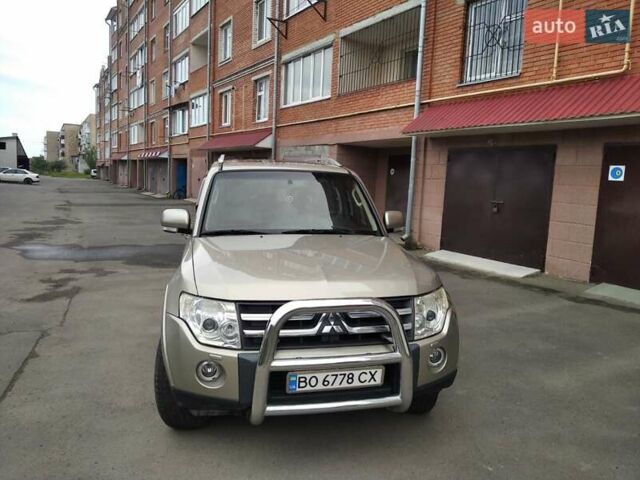 Бежевий Міцубісі Паджеро, об'ємом двигуна 3.2 л та пробігом 245 тис. км за 15300 $, фото 52 на Automoto.ua