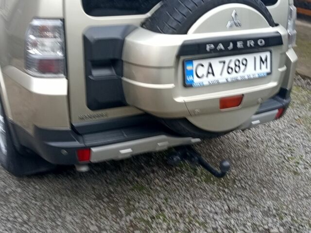 Бежевий Міцубісі Паджеро, об'ємом двигуна 3.2 л та пробігом 187 тис. км за 14200 $, фото 7 на Automoto.ua