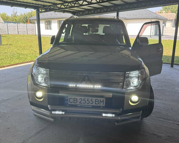 Бежевий Міцубісі Паджеро, об'ємом двигуна 3 л та пробігом 164 тис. км за 15200 $, фото 8 на Automoto.ua