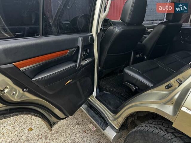 Бежевый Мицубиси Паджеро, объемом двигателя 2.97 л и пробегом 160 тыс. км за 12150 $, фото 11 на Automoto.ua
