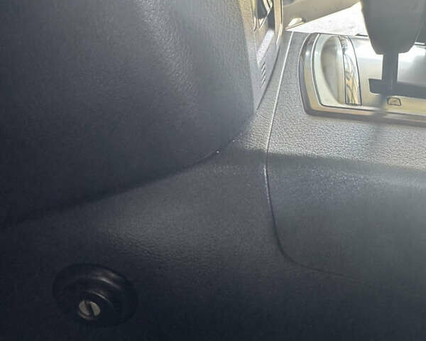 Бежевий Міцубісі Паджеро, об'ємом двигуна 3 л та пробігом 164 тис. км за 15200 $, фото 39 на Automoto.ua