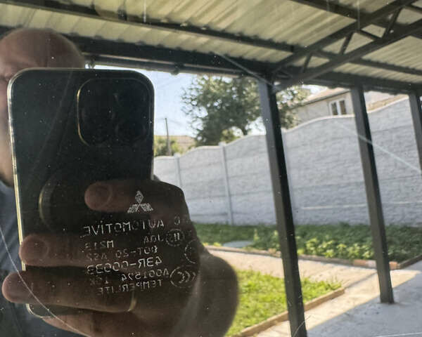 Бежевий Міцубісі Паджеро, об'ємом двигуна 3 л та пробігом 164 тис. км за 15200 $, фото 19 на Automoto.ua