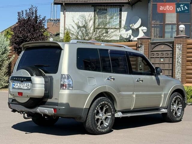 Бежевый Мицубиси Паджеро, объемом двигателя 3 л и пробегом 208 тыс. км за 10300 $, фото 48 на Automoto.ua