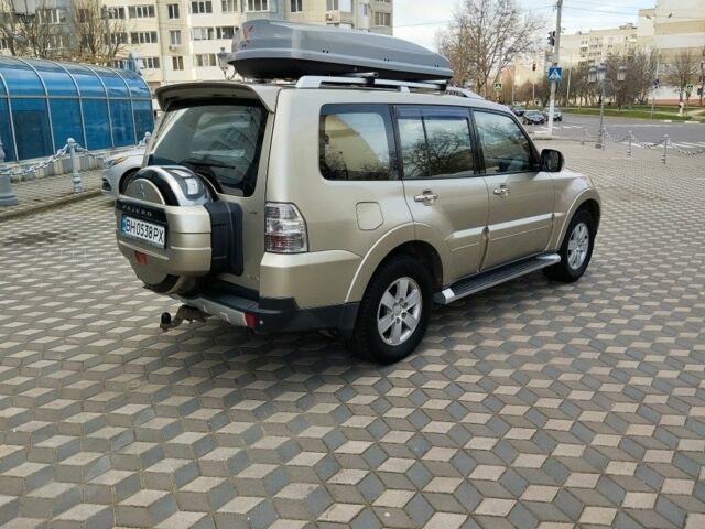 Бежевый Мицубиси Паджеро, объемом двигателя 0 л и пробегом 167 тыс. км за 11700 $, фото 3 на Automoto.ua