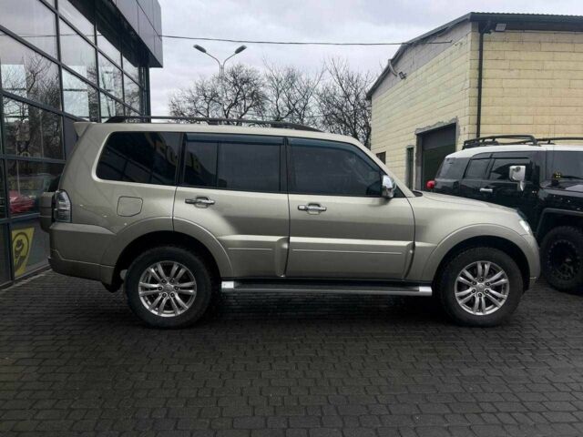 Бежевый Мицубиси Паджеро, объемом двигателя 3.2 л и пробегом 146 тыс. км за 19200 $, фото 7 на Automoto.ua