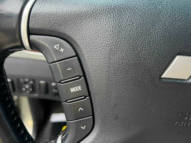 Бежевый Мицубиси Паджеро, объемом двигателя 3.2 л и пробегом 146 тыс. км за 19200 $, фото 13 на Automoto.ua