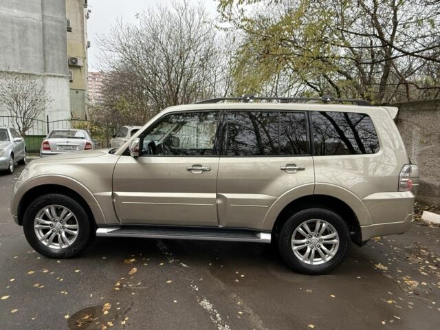 Бежевый Мицубиси Паджеро, объемом двигателя 3.2 л и пробегом 189 тыс. км за 18500 $, фото 6 на Automoto.ua