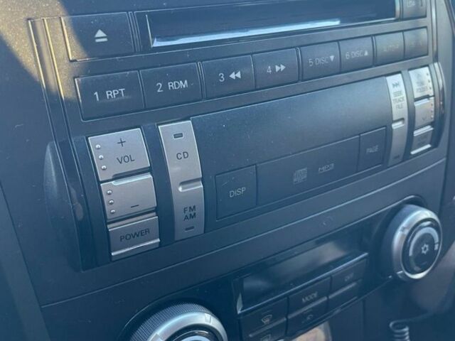 Черный Мицубиси Паджеро, объемом двигателя 3 л и пробегом 200 тыс. км за 11500 $, фото 7 на Automoto.ua