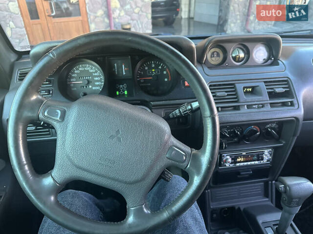 Черный Мицубиси Паджеро, объемом двигателя 2.84 л и пробегом 400 тыс. км за 6777 $, фото 14 на Automoto.ua