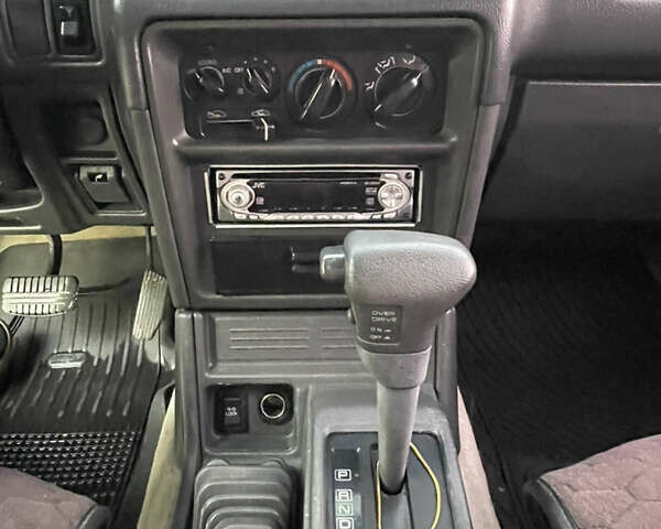 Черный Мицубиси Паджеро, объемом двигателя 2.84 л и пробегом 413 тыс. км за 7700 $, фото 11 на Automoto.ua