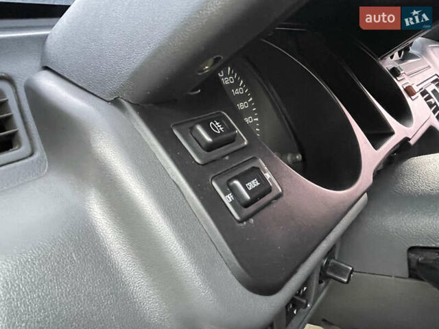 Черный Мицубиси Паджеро, объемом двигателя 2.84 л и пробегом 413 тыс. км за 7700 $, фото 15 на Automoto.ua