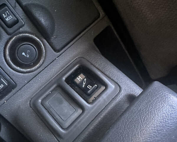 Черный Мицубиси Паджеро, объемом двигателя 2.84 л и пробегом 400 тыс. км за 6777 $, фото 15 на Automoto.ua