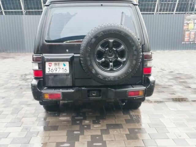 Черный Мицубиси Паджеро, объемом двигателя 2.8 л и пробегом 205 тыс. км за 5200 $, фото 1 на Automoto.ua