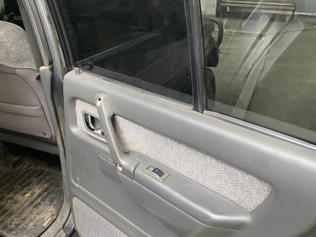 Чорний Міцубісі Паджеро, об'ємом двигуна 3.5 л та пробігом 350 тис. км за 4900 $, фото 1 на Automoto.ua