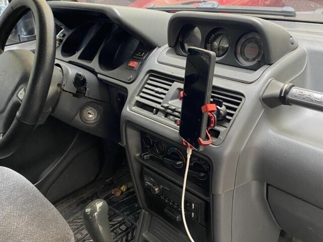 Чорний Міцубісі Паджеро, об'ємом двигуна 3.5 л та пробігом 350 тис. км за 4900 $, фото 5 на Automoto.ua