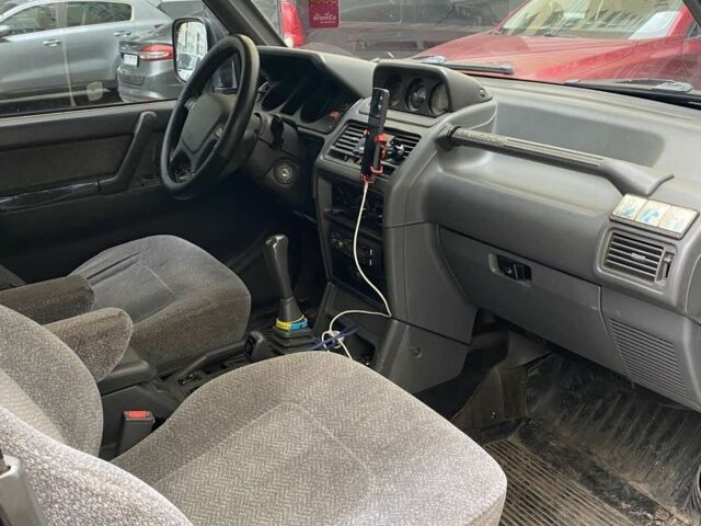 Чорний Міцубісі Паджеро, об'ємом двигуна 3.5 л та пробігом 350 тис. км за 4900 $, фото 11 на Automoto.ua