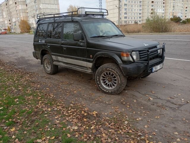 Мицубиси Паджеро 1998 в Балаклее на Automoto.ua Черный Мицубиси Паджеро, объемом двигателя 2.5 л и пробегом 1000 тыс. км за 3335 $, фото 3 на Automoto.ua