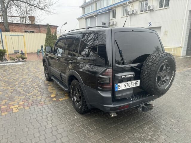 Чорний Міцубісі Паджеро, об'ємом двигуна 3.5 л та пробігом 300 тис. км за 8000 $, фото 3 на Automoto.ua