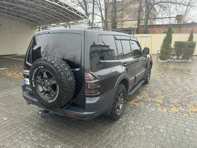 Чорний Міцубісі Паджеро, об'ємом двигуна 3.5 л та пробігом 300 тис. км за 8000 $, фото 5 на Automoto.ua
