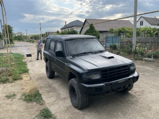 Чорний Міцубісі Паджеро, об'ємом двигуна 2.8 л та пробігом 300 тис. км за 2650 $, фото 6 на Automoto.ua