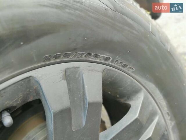Черный Мицубиси Паджеро, объемом двигателя 3.5 л и пробегом 372 тыс. км за 4889 $, фото 6 на Automoto.ua