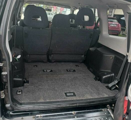 Чорний Міцубісі Паджеро, об'ємом двигуна 3.2 л та пробігом 300 тис. км за 1797 $, фото 6 на Automoto.ua