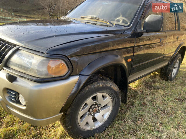Черный Мицубиси Паджеро, объемом двигателя 2.97 л и пробегом 340 тыс. км за 4400 $, фото 8 на Automoto.ua