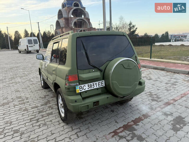 Черный Мицубиси Паджеро, объемом двигателя 2 л и пробегом 170 тыс. км за 2999 $, фото 12 на Automoto.ua