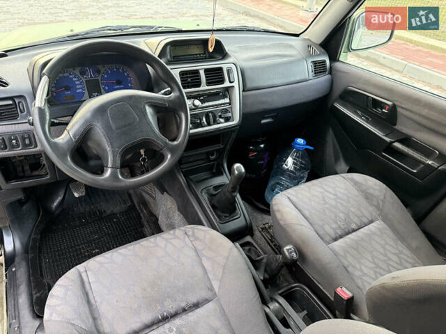 Черный Мицубиси Паджеро, объемом двигателя 2 л и пробегом 170 тыс. км за 2999 $, фото 15 на Automoto.ua