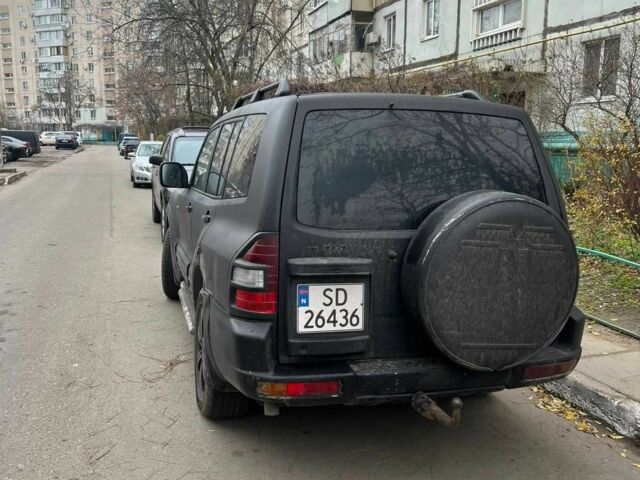Черный Мицубиси Паджеро, объемом двигателя 3.2 л и пробегом 30 тыс. км за 4200 $, фото 3 на Automoto.ua