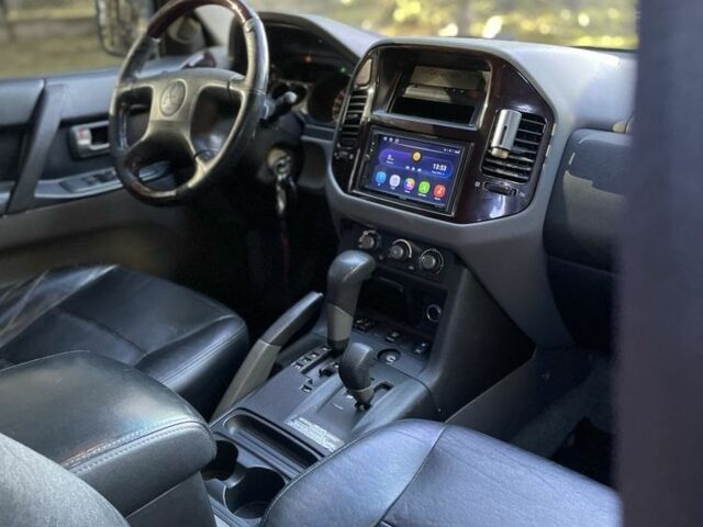 Черный Мицубиси Паджеро, объемом двигателя 3.5 л и пробегом 190 тыс. км за 5899 $, фото 8 на Automoto.ua