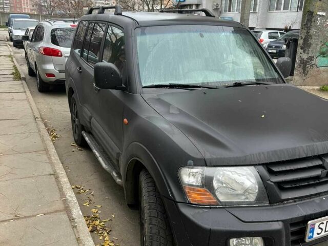 Черный Мицубиси Паджеро, объемом двигателя 3.2 л и пробегом 30 тыс. км за 4200 $, фото 5 на Automoto.ua