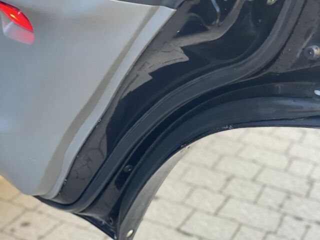 Черный Мицубиси Паджеро, объемом двигателя 3.5 л и пробегом 190 тыс. км за 5899 $, фото 17 на Automoto.ua