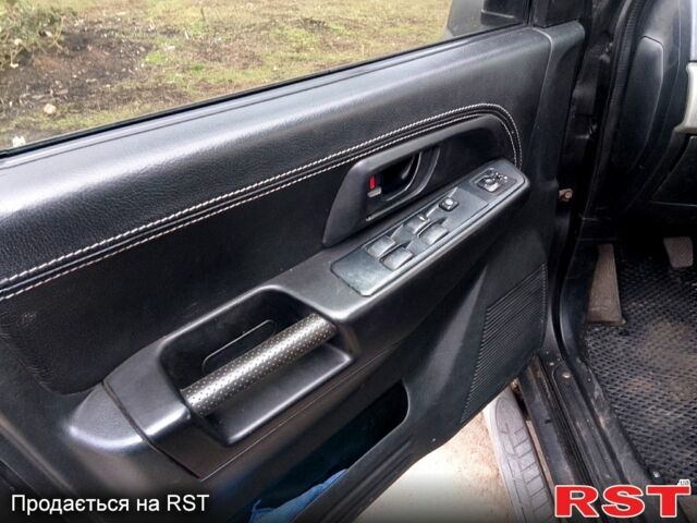 Чорний Міцубісі Паджеро, об'ємом двигуна 1.8 л та пробігом 230 тис. км за 5999 $, фото 8 на Automoto.ua