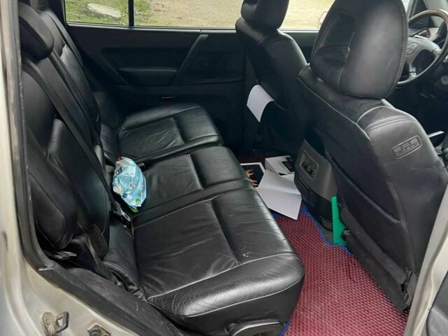 Черный Мицубиси Паджеро, объемом двигателя 3.2 л и пробегом 30 тыс. км за 4200 $, фото 4 на Automoto.ua