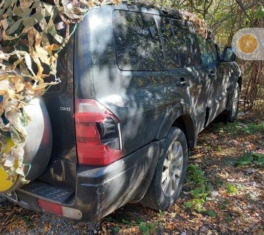 Черный Мицубиси Паджеро, объемом двигателя 3 л и пробегом 368 тыс. км за 5700 $, фото 4 на Automoto.ua