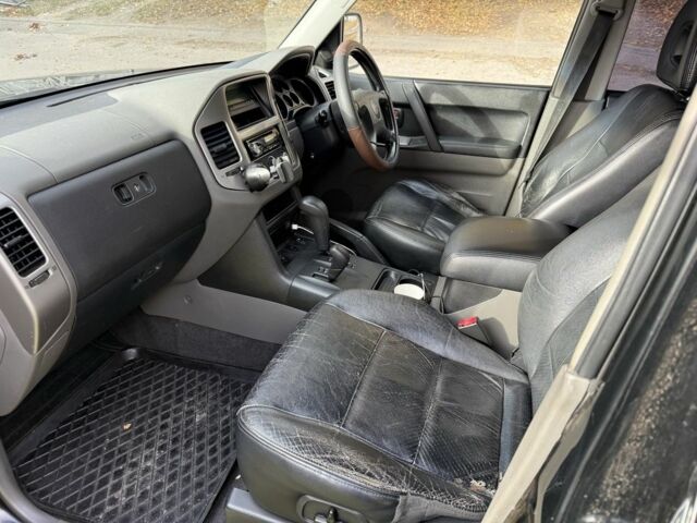 Мицубиси Паджеро 2003 в Днепре (Днепропетровске) на Automoto.ua Черный Мицубиси Паджеро, объемом двигателя 3.2 л и пробегом 290 тыс. км за 4000 $, фото 6 на Automoto.ua