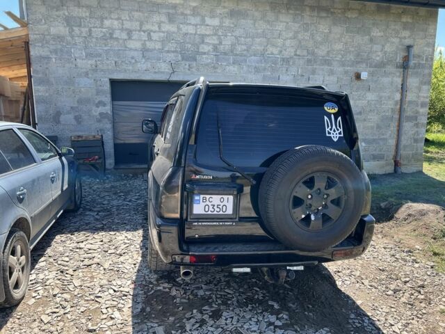 Черный Мицубиси Паджеро, объемом двигателя 3.2 л и пробегом 350 тыс. км за 7500 $, фото 5 на Automoto.ua