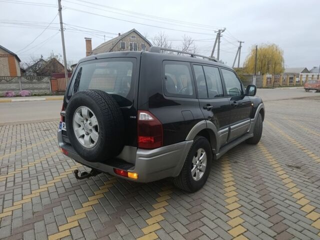 Чорний Міцубісі Паджеро, об'ємом двигуна 3.2 л та пробігом 202 тис. км за 4999 $, фото 3 на Automoto.ua