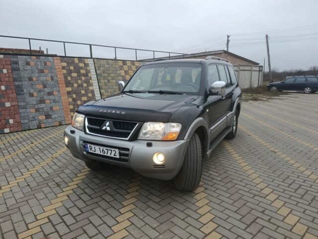 Чорний Міцубісі Паджеро, об'ємом двигуна 3.2 л та пробігом 202 тис. км за 4999 $, фото 6 на Automoto.ua