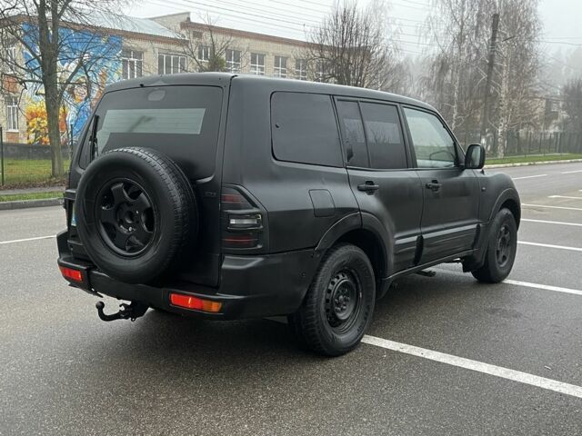 Черный Мицубиси Паджеро, объемом двигателя 3.2 л и пробегом 580 тыс. км за 4200 $, фото 3 на Automoto.ua
